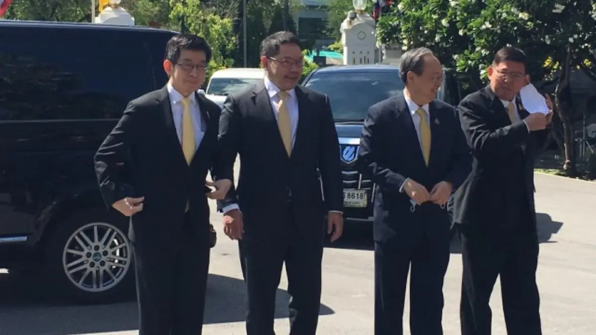 4 กุมารคืนชีพการเมือง จ่อตั้งพรรคใหม่ "สนธิรัตน์" รับคุยไว้หลายกลุ่ม