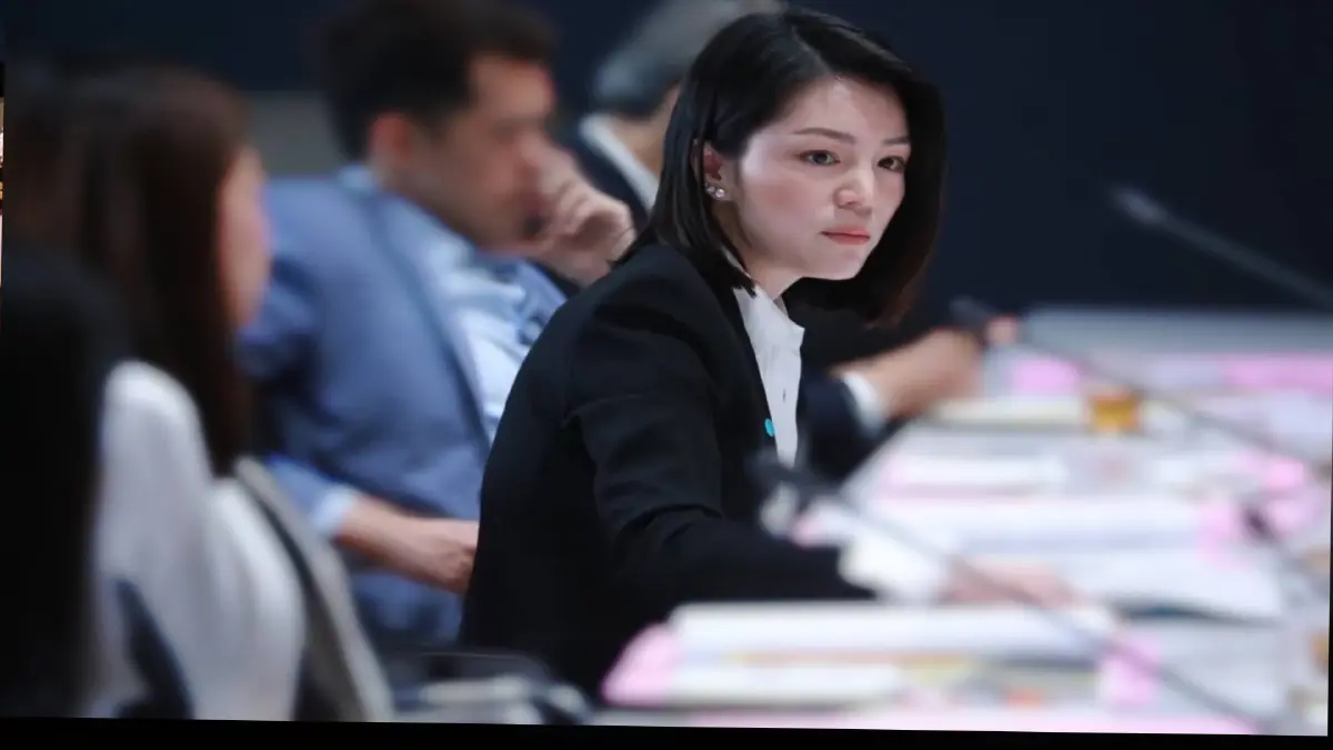 วอนรัฐบาล คุม "ค่าครองชีพ" หลัง กกพ. ปรับขึ้น"ค่าไฟ" วอนรัฐบาล คุม "ค่าครองชีพ" หลัง กกพ. ปรับขึ้น"ค่าไฟ"