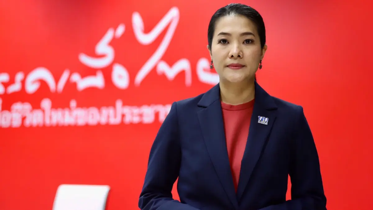 เพื่อไทยผิดหวังรัฐสภาคว่ำร่างรธน.ประชาชน เพื่อไทยผิดหวังรัฐสภาคว่ำร่างรธน.ประชาชน