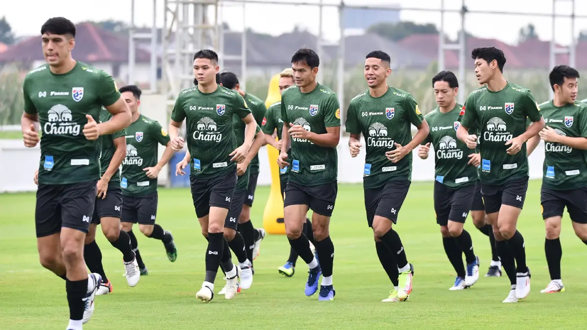 ช้างศึกซ้อมมื้อสุดท้ายก่อนไปสิงคโปร์ "เจนภพ" ยันขอใส่เต็มที่