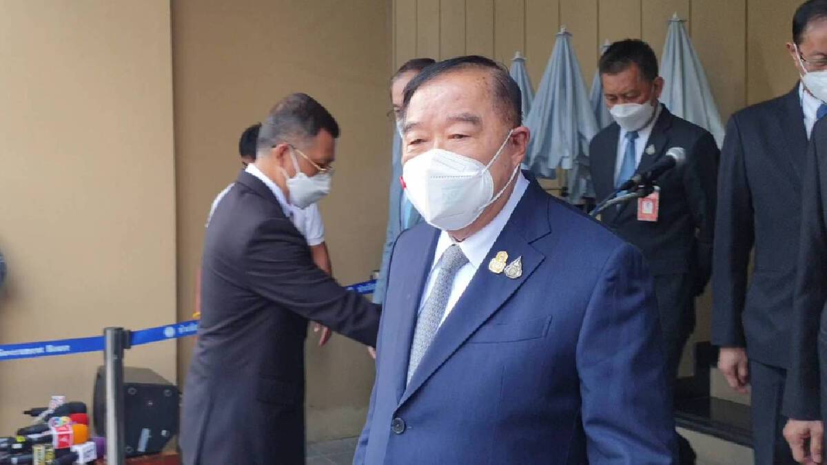 "ประวิตร" ยืนยัน "นิโรธ" นั่งประธานวิปรัฐบาล ราบรื่น "ประวิตร" ยืนยัน "นิโรธ" นั่งประธานวิปรัฐบาล ราบรื่น