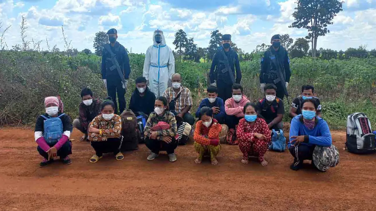 สกัดแรงงานกัมพูชาลักลอบเข้าเมือง รวม 30 ราย สกัดแรงงานกัมพูชาลักลอบเข้าเมือง รวม 30 ราย