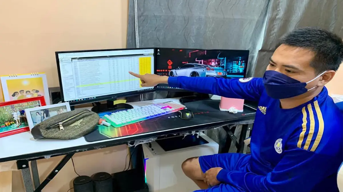 บุกจับ! เว็บพนันออนไลน์ พบเงินหมุนเวียน 250 ล้านบาท บุกจับ! เว็บพนันออนไลน์ พบเงินหมุนเวียน 250 ล้านบาท