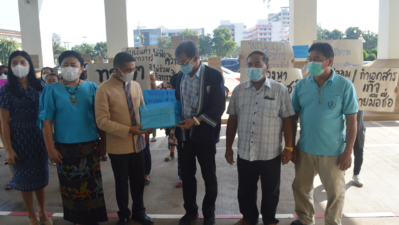 ขับไล่ผอ.รร.ไทยรัฐวิทยาย้ายออกภายใน 7 วัน ชี้มีพฤติกรรมไม่เหมาะสม