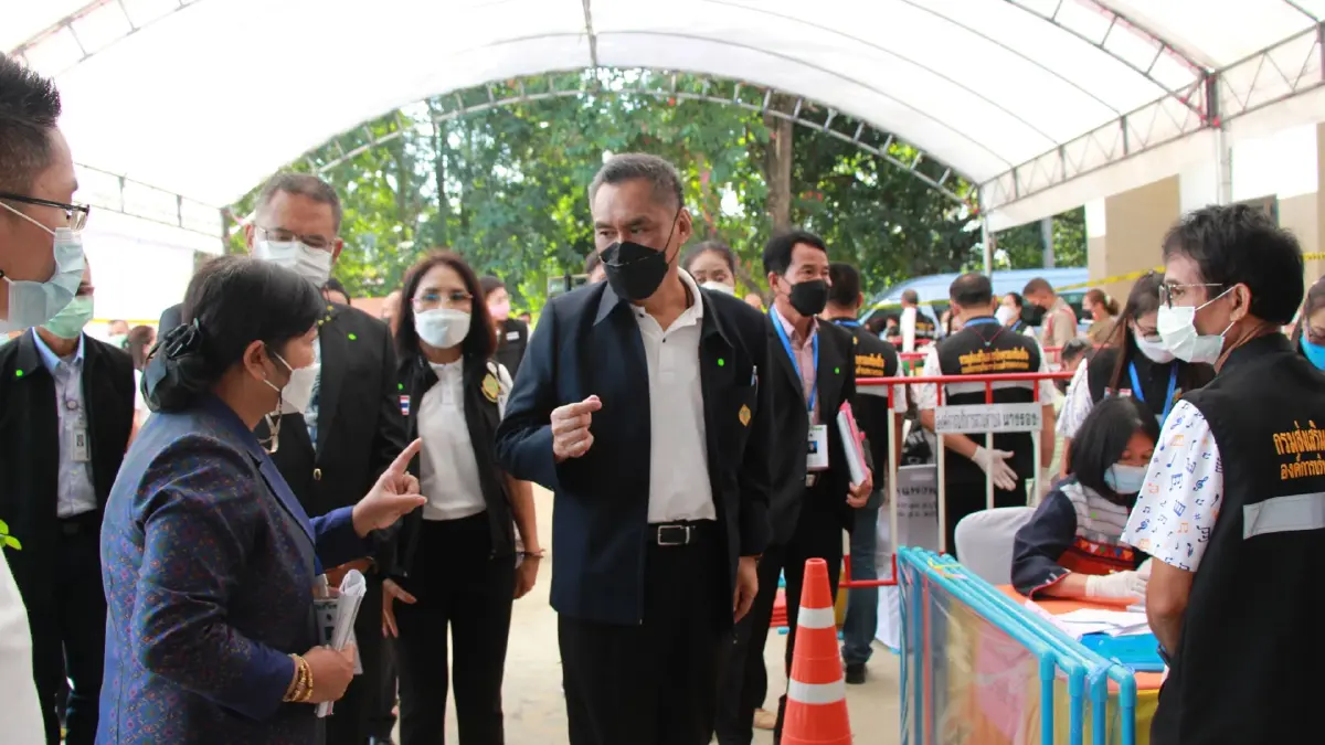 ปธ.กกต.ตรวจความพร้อมเลือกตั้ง เผย 3 จว.ร้องทุจริตซื้อเสียงเกือบ 300 เรื่อง
