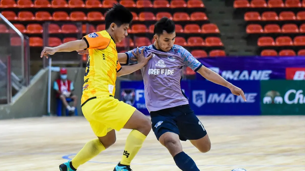 บลูเวฟถล่มนนทบุรี7-1"พีระพัฒน์"เบิ้ล บลูเวฟถล่มนนทบุรี7-1"พีระพัฒน์"เบิ้ล