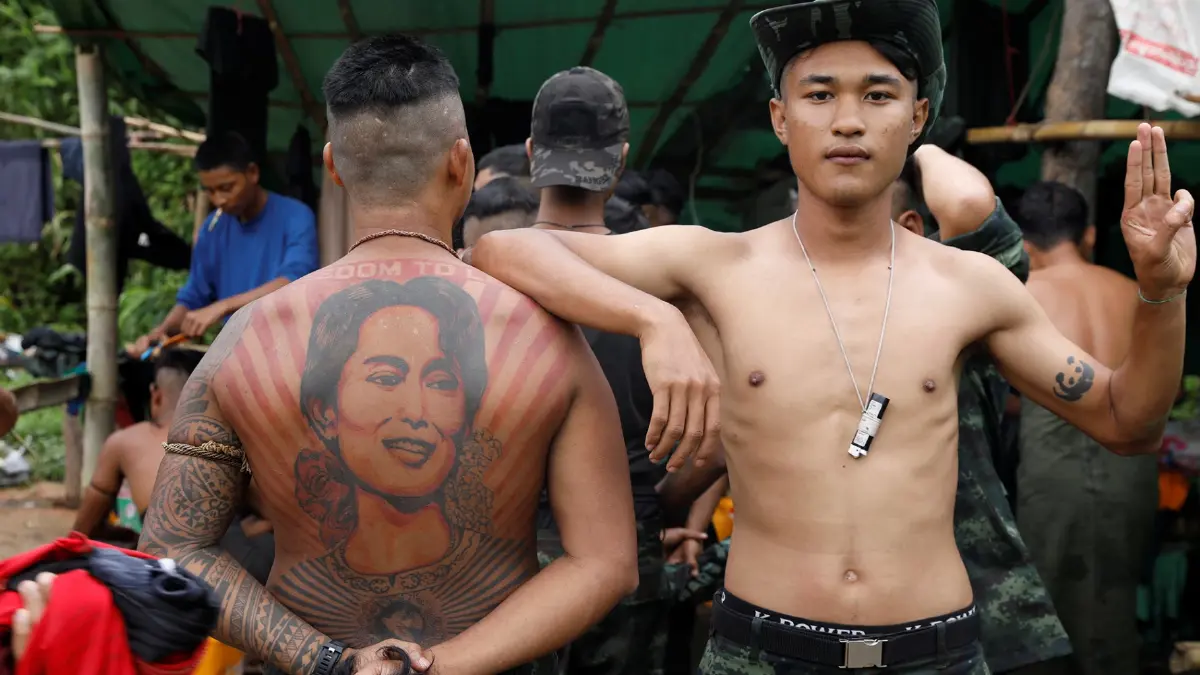 เยี่ยมค่ายฝึกกองโจรประชาชนต่อต้านรัฐบาลทหารเมียนมา