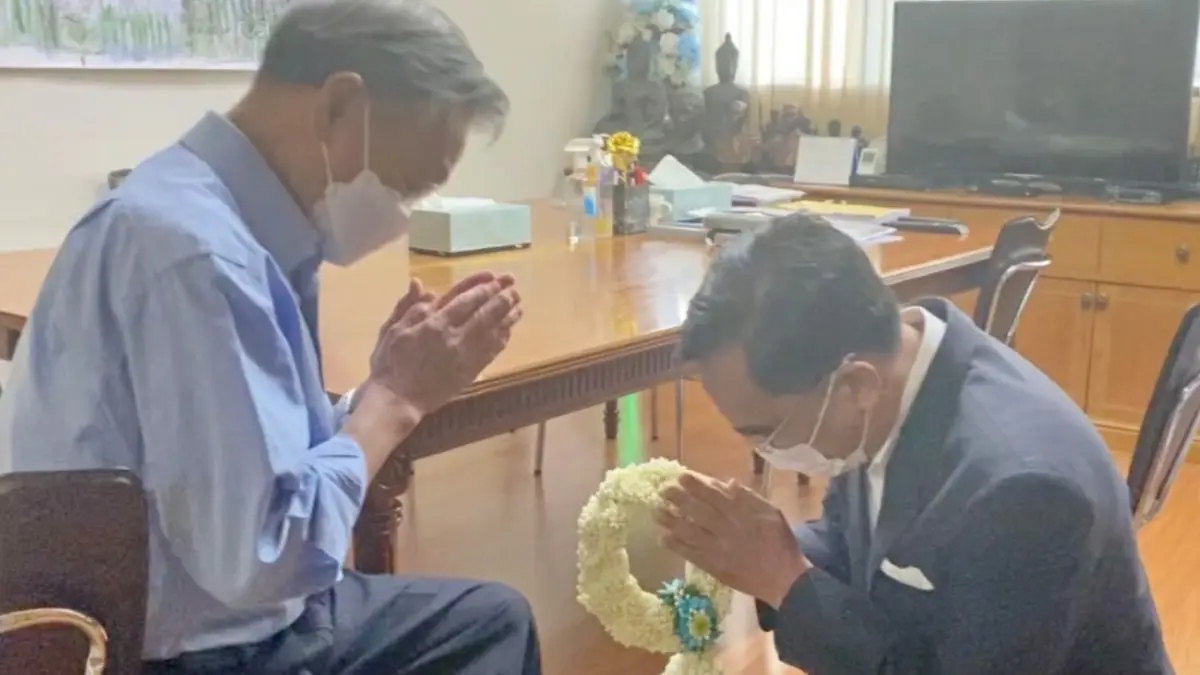 “นิพิฏฐ์” กราบลา “ชวน” แสดงความเคารพลาออก “ประชาธิปัตย์” “นิพิฏฐ์” กราบลา “ชวน” แสดงความเคารพลาออก “ประชาธิปัตย์”