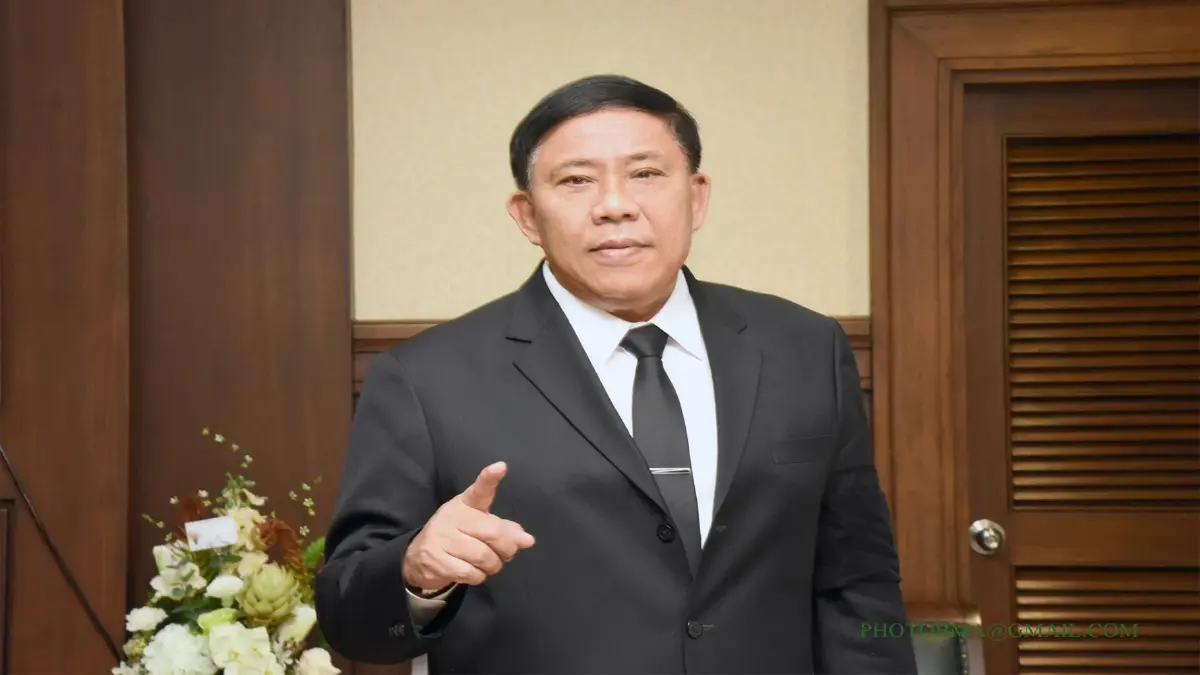 ผู้ว่าฯกทม. แนะฉลองปีใหม่แบบไม่ประมาทโควิด ผู้ว่าฯกทม. แนะฉลองปีใหม่แบบไม่ประมาทโควิด