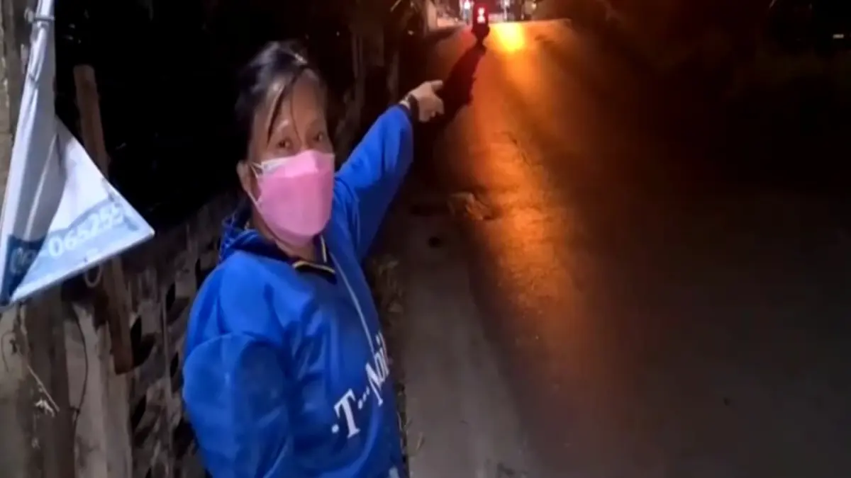 เป็นงง ? ป้าร้องถูกจับข้อหาแปลก "ปั่นจักรยานผิดเวลา" เรียกเงิน 5,000 บาท เป็นงง ? ป้าร้องถูกจับข้อหาแปลก "ปั่นจักรยานผิดเวลา" เรียกเงิน 5,000 บาท
