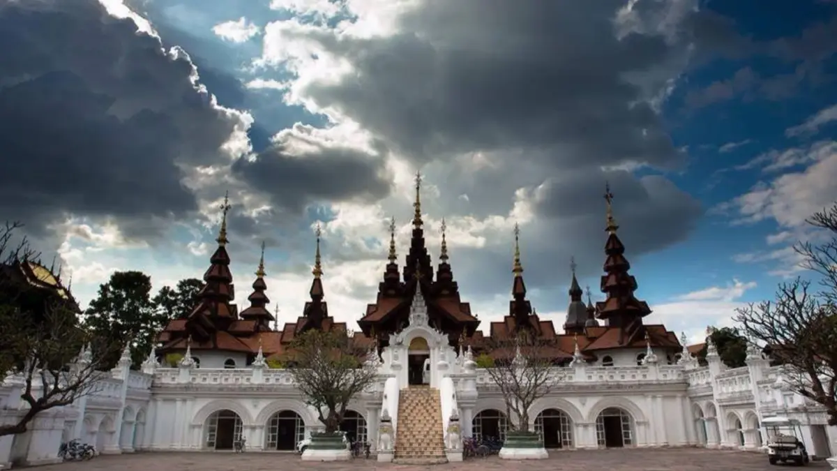 เปิดผลประมูล "ดาราเทวี" 2,012.62 ล้านบาท เปิดผลประมูล "ดาราเทวี" 2,012.62 ล้านบาท