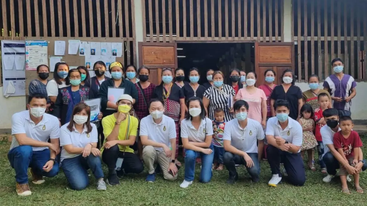 ปนป.11 กลุ่มไก่ฟ้า เดินหน้าผลักดันโครงการ"ญาญอ ผ้าทอแห่งวัฒนธรรม"