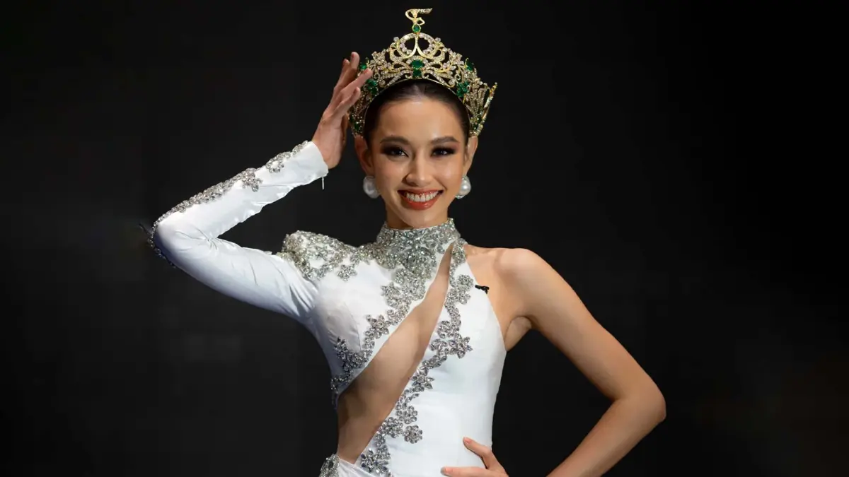 “มิสแกรนด์เวียดนาม” แจงดราม่าหลังมงลง ปัด “ชูสามนิ้ว” เอี่ยวการเมือง “มิสแกรนด์เวียดนาม” แจงดราม่าหลังมงลง ปัด “ชูสามนิ้ว” เอี่ยวการเมือง