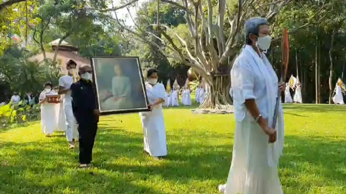 เสถียรธรรมสถานทำพิธีเคลื่อนกายสรีระสังขาร "แม่ชีศันสนีย์" เสถียรธรรมสถานทำพิธีเคลื่อนกายสรีระสังขาร "แม่ชีศันสนีย์"