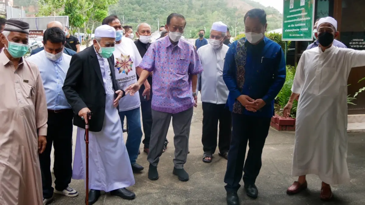 ประชาชาตินำคณะเยี่ยมดาโต๊ะแห่งสายบุรี ประชาชาตินำคณะเยี่ยมดาโต๊ะแห่งสายบุรี