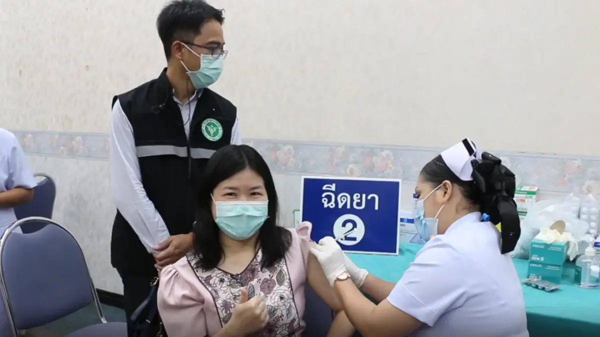 ขอนแก่นเตรียมบูสต์วัคซีนเข็ม 3 เลือกยี่ห้อเองได้