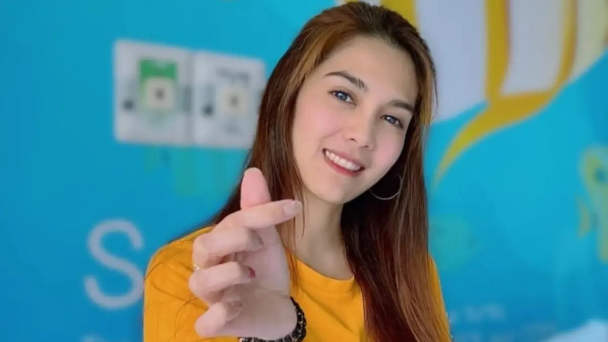 อัปเดตอาการโควิด “พั้นช์ วรกาญจน์” เผยตาเปลี่ยนสีหลังกินยาต้านไวรัส อัปเดตอาการโควิด “พั้นช์ วรกาญจน์” เผยตาเปลี่ยนสีหลังกินยาต้านไวรัส