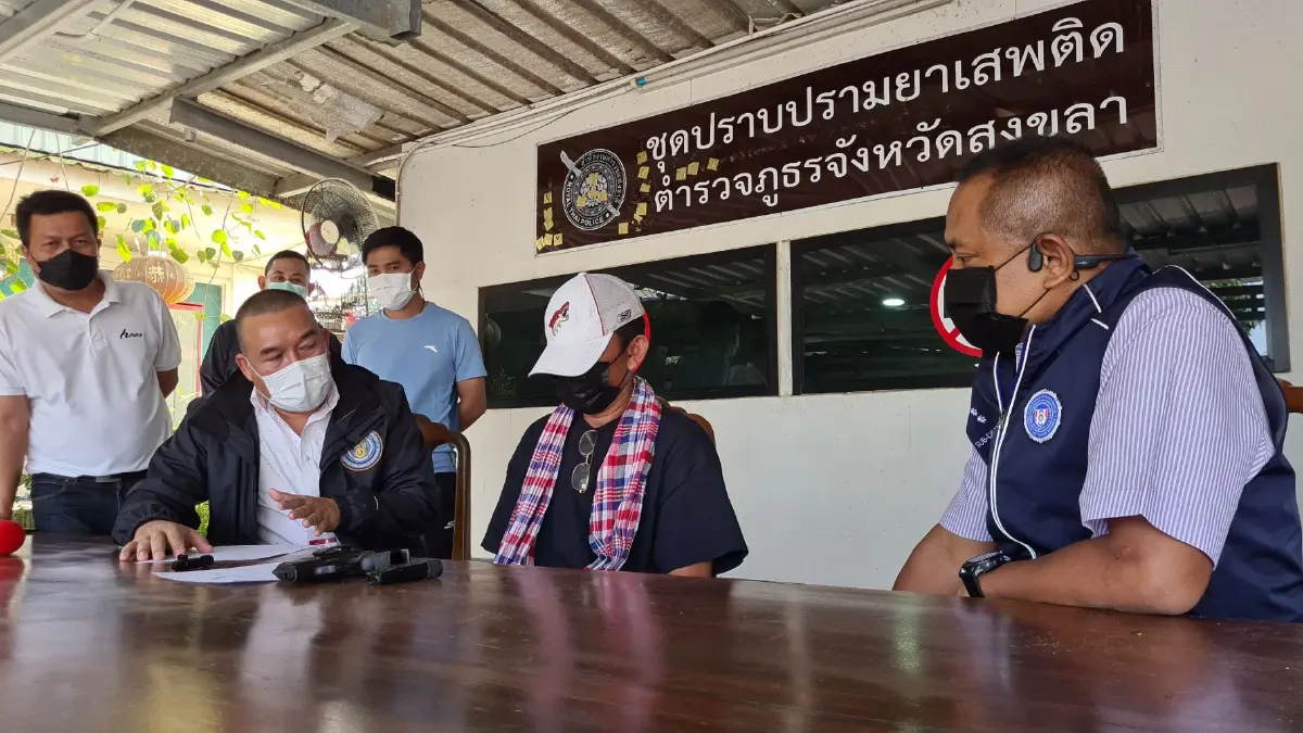 มอบตัวแล้วเพื่อนบ้านปืนโหดยิงอดีตสารวัตรทหารดับ
