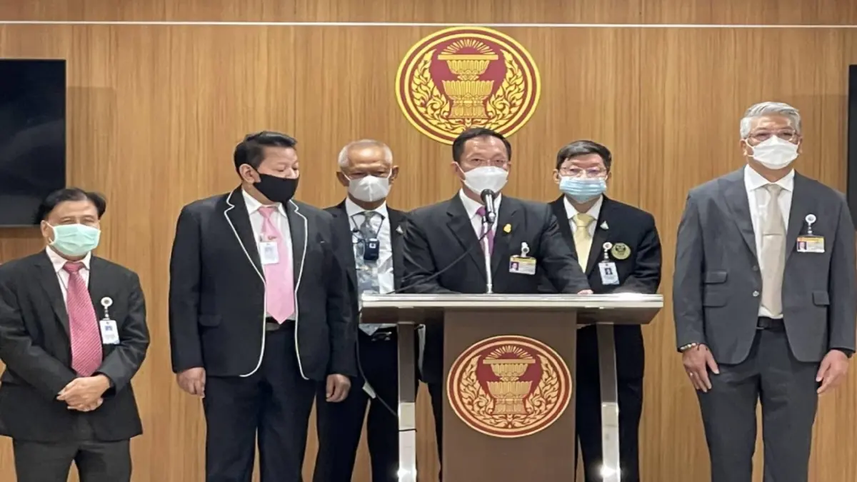 อนุ กมธ.รัฐวิสาหกิจ ชงรัฐบาล 2 แนวทางเรียกกำไรจาก ปตท.แก้ปัญหาน้ำมันแพง
