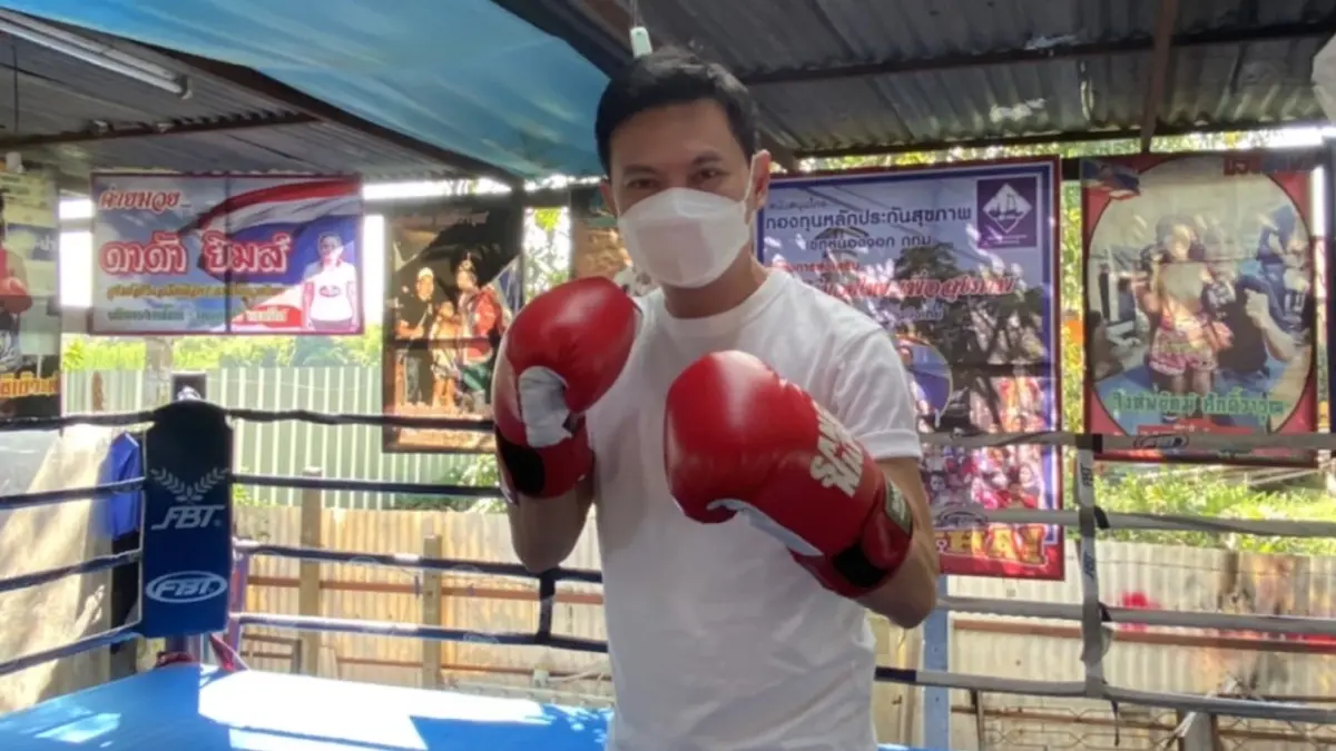 “สุชัชวีร์” ลุยพื้นที่หนองจอก ชี้ถนนพัง-ขยะล้น ต้องเร่งแก้ “สุชัชวีร์” ลุยพื้นที่หนองจอก ชี้ถนนพัง-ขยะล้น ต้องเร่งแก้