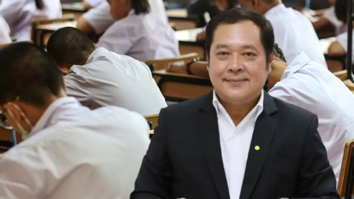 "ทวี"ปลุกสภาร่วมปลดโซ่ตรวนลูกหนี้ กยศ.ทั่วไทย "ทวี"ปลุกสภาร่วมปลดโซ่ตรวนลูกหนี้ กยศ.ทั่วไทย