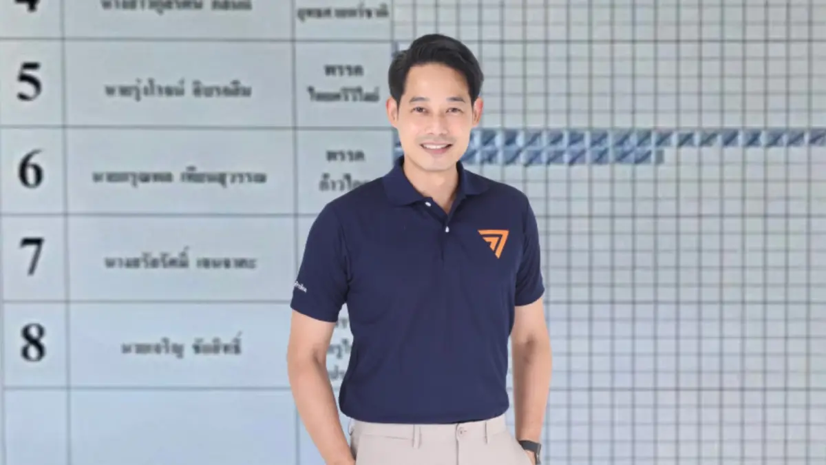 "เพชร กรุณพล" นำพรรค "ก้าวไกล" ชนะหน่วยเลือกตั้งที่ 10 โรงเรียนทหาร "เพชร กรุณพล" นำพรรค "ก้าวไกล" ชนะหน่วยเลือกตั้งที่ 10 โรงเรียนทหาร