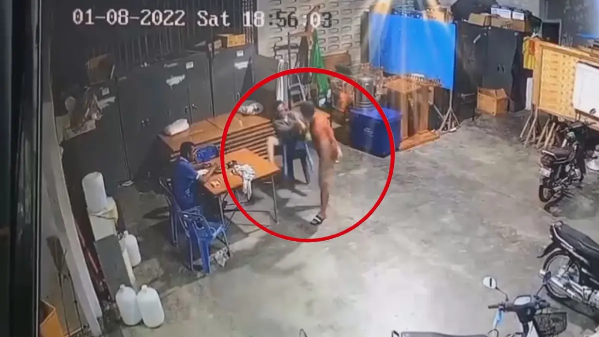 ลูกจ้างเทศบาลร้องศูนย์ดำรงธรรมตรัง ถูก สท. ถีบตกเก้าอี้
