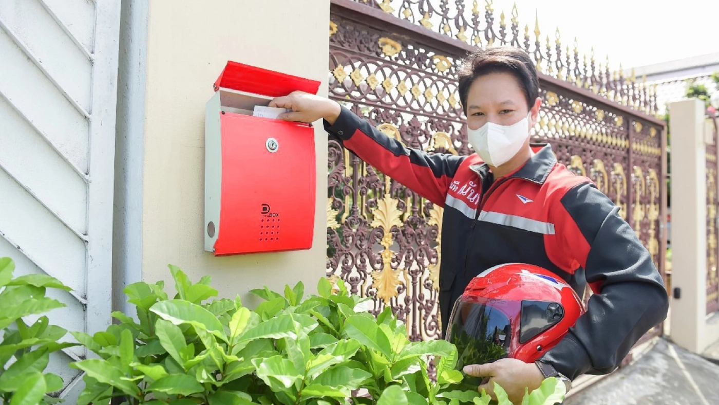 ไปรษณีย์ไทยบริการ “EMS” รับส่งไม่มีวันหยุด