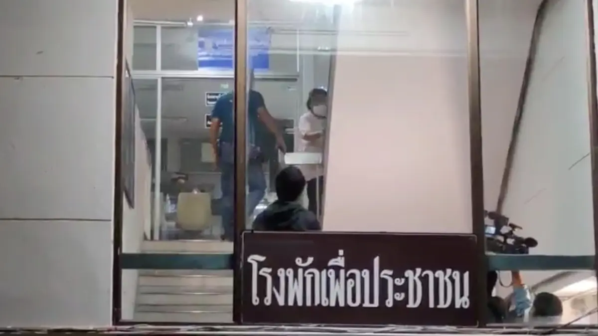 ญาติสาวถูกฆ่าหั่นศพทิ้งแม่น้ำเจ้าพระยา เข้าให้ปากคำตำรวจ ญาติสาวถูกฆ่าหั่นศพทิ้งแม่น้ำเจ้าพระยา เข้าให้ปากคำตำรวจ