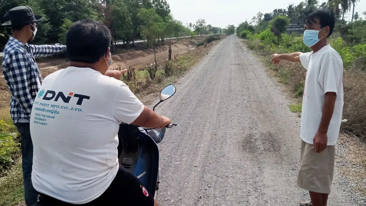 ชาวบ้านบางระจันร้องเรียน ถนนคันคลองมีฝุ่นละอองเพียบ ชาวบ้านบางระจันร้องเรียน ถนนคันคลองมีฝุ่นละอองเพียบ