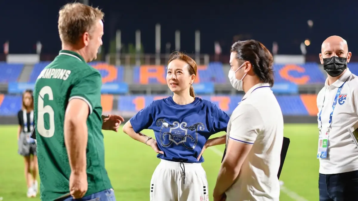 "มาดามแป้ง" เผย "คีร์กีซสถาน-มาเลเซีย" สนอุ่นช้างศึกช่วงฟีฟ่าเดย์ มี.ค.นี้