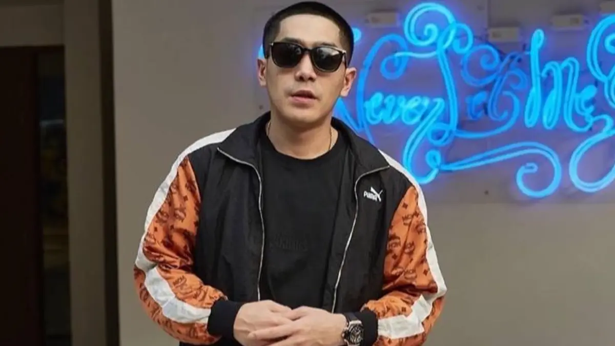 “โต้ง ทูพี” โพสต์แจ้งติดโควิด หลังจากมีอาการไข้ต่ำๆ เจ็บคอปวดเนื้อ ปวดตัว “โต้ง ทูพี” โพสต์แจ้งติดโควิด หลังจากมีอาการไข้ต่ำๆ เจ็บคอปวดเนื้อ ปวดตัว