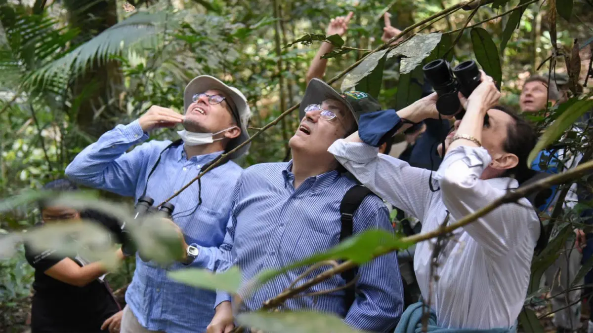 เอกอัครราชทูตฝรั่งเศส เดินศึกษาธรรมชาติ อุทยานฯเขาใหญ่ เอกอัครราชทูตฝรั่งเศส เดินศึกษาธรรมชาติ อุทยานฯเขาใหญ่