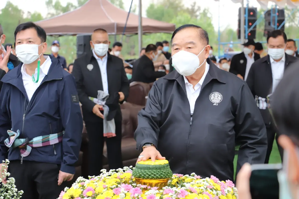 รองนายก ประวิตร เปิดโครงการระบบเครือข่ายน้ำหนองหวาย จ. สกลนคร ทส. เพิ่มน้ำต้นทุน พร้อมระบบกระจายน้ำพลังงานแสงอาทิตย์ ลดรายจ่าย เสริมรายได้ชุมชน