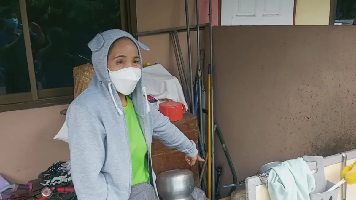 สาวใหญ่เซ็งถูกโจรขโมยถังแก๊สขณะเตรียมทำอาหารไว้ให้ลูกหลาน สาวใหญ่เซ็งถูกโจรขโมยถังแก๊สขณะเตรียมทำอาหารไว้ให้ลูกหลาน