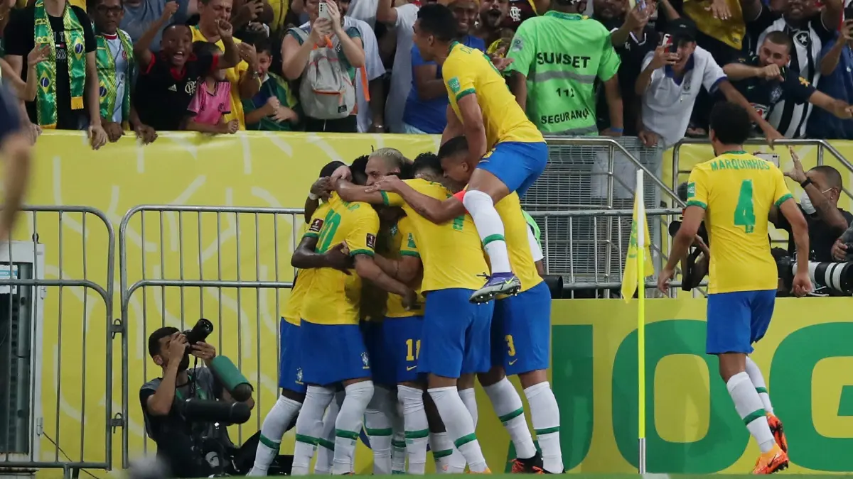 บราซิลต้อนชิลี4-0, อุรุกวัย-เอกวาดอร์ ซิวตั๋วบอลโลก