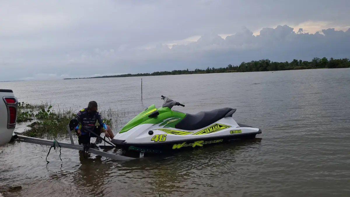 ฟ้าฝ่าเปรี้ยง นทท.เจ็ทสกีหาดลำปำเจ็บ 2 ราย ฟ้าฝ่าเปรี้ยง นทท.เจ็ทสกีหาดลำปำเจ็บ 2 ราย