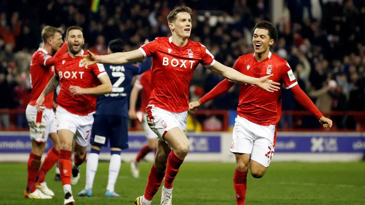 ฟอเรสต์ลิ่วชน "หงส์แดง" หลังเฉือนฮัดเดอร์สฟิลด์ 2-1 ศึกเอฟเอคัพ