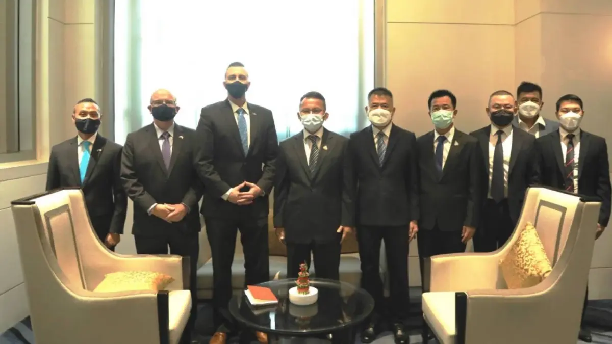 "สมศักดิ์" ถก "ดีอีเอ" สกัดสารตั้งต้นใช้ผลิตยาเสพติดในโรงงานอุตสาหกรรม