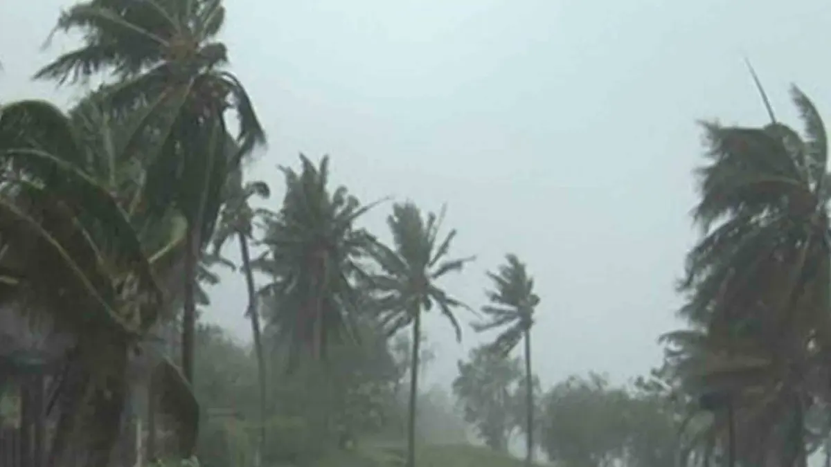 สภาพอากาศวันนี้ ทั่วประเทศเว้นภาคใต้ มีพายุฤดูร้อน ขอประชาชนเฝ้าระวัง