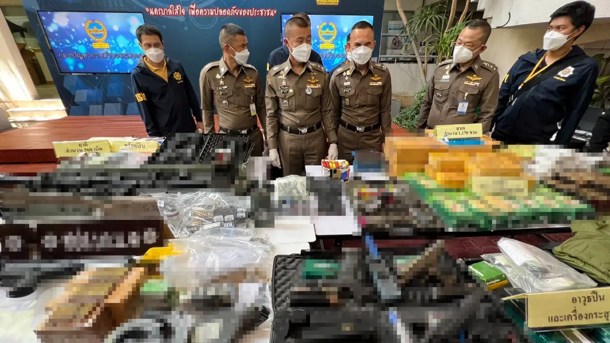 ตร.รวบยกแก๊งค้ายาบ้า - ยาเค พร้อมอาวุธปืนสงคราม