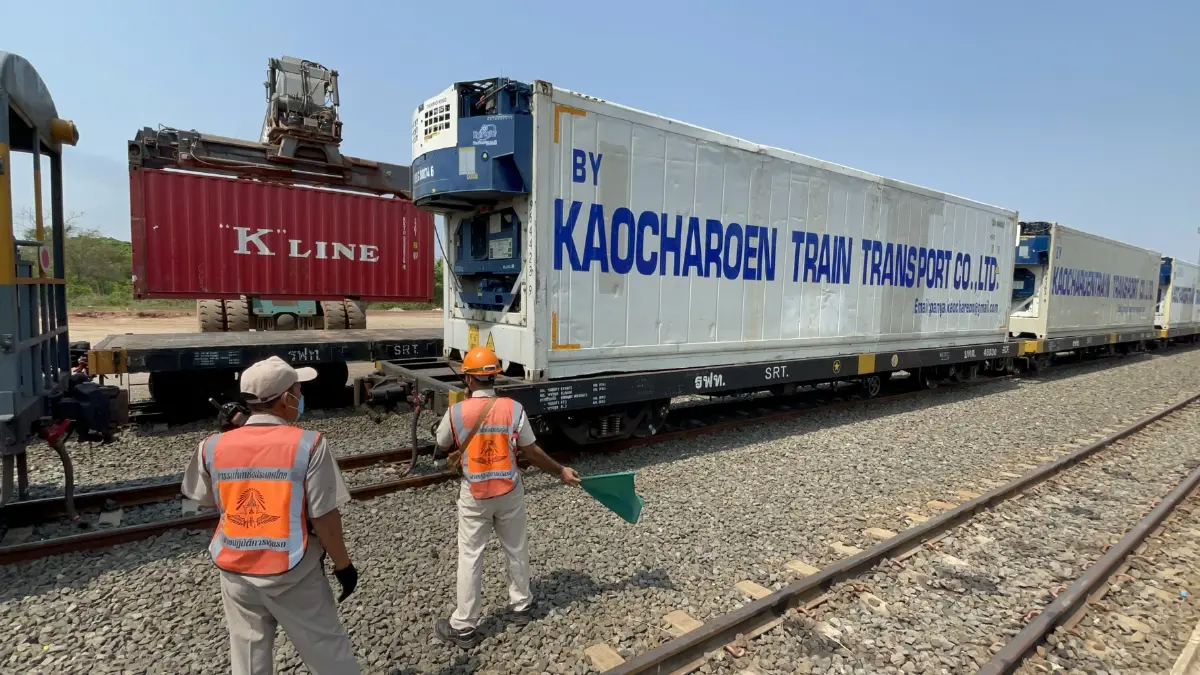 ผู้ประกอบการไทยขนส่งทุเรียน-มะพร้าว ทางรถไฟไปจีนครั้งแรกใช้เวลา5วัน