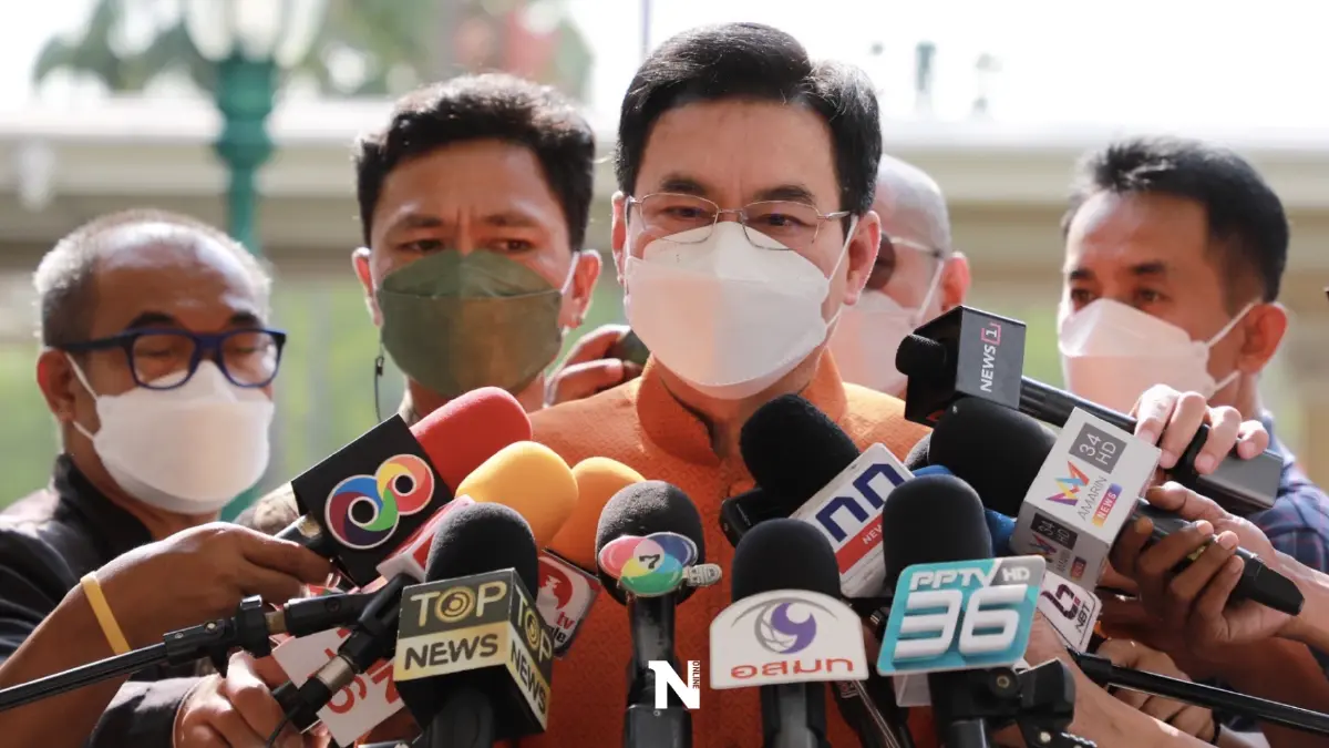 "จุรินทร์"ปัดตอบไทม์ไลน์ยุบสภาโยนถามนายกฯ