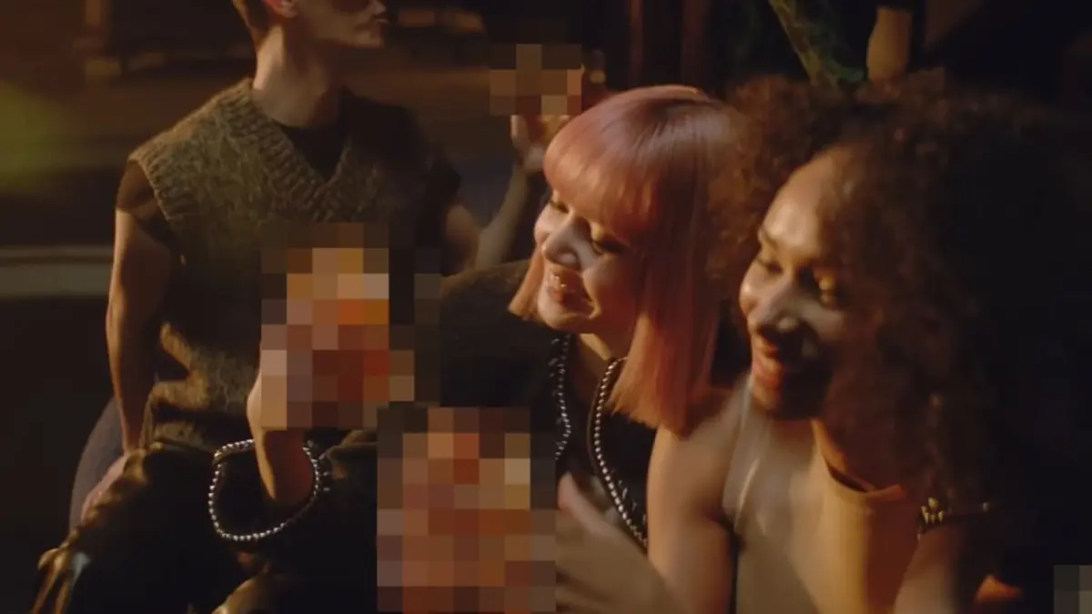 “ลิซ่า” รับโฆษณาเครื่องดื่มแอลกอฮอล์ ชาวเน็ตดราม่าหนักทำได้หรือไม่