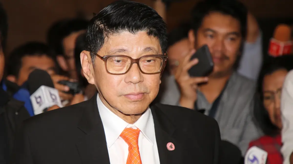 "วิษณุ"ปัดตอบปมพรรคเล็กเสนอบัญญัติส.ส.พึงมีชี้แก้ต้องไม่ขัดรธน. "วิษณุ"ปัดตอบปมพรรคเล็กเสนอบัญญัติส.ส.พึงมีชี้แก้ต้องไม่ขัดรธน.