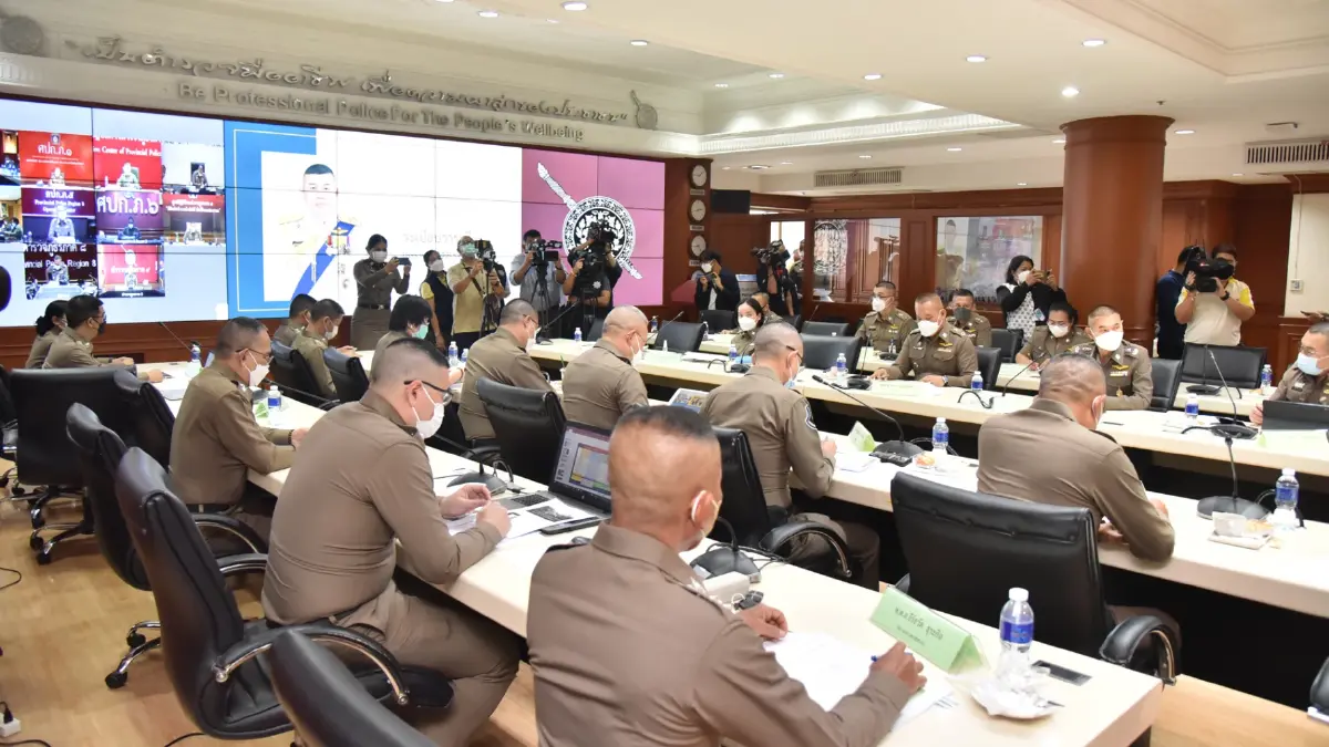 ตำรวจเตรียม 8 หมื่นนาย รับมือ 6.7 ล้านคันสัญจร “สงกรานต์ปี 65 ”