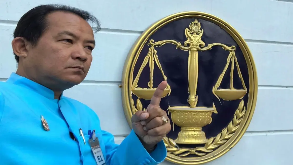ศรีสุวรรณยื่นศาลปกครอง สั่งระงับเงิน 350 ล้านของสภาฯผู้บริโภค ศรีสุวรรณยื่นศาลปกครอง สั่งระงับเงิน 350 ล้านของสภาฯผู้บริโภค