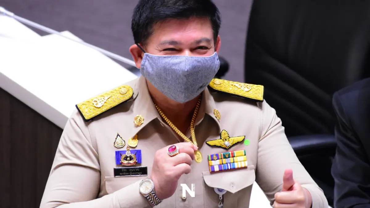 "สิระ"โดนกกต.แจ้งความฐานขาดคุณสมบัติแต่ยังส่งตัวเองลงเลือกตั้ง "สิระ"โดนกกต.แจ้งความฐานขาดคุณสมบัติแต่ยังส่งตัวเองลงเลือกตั้ง