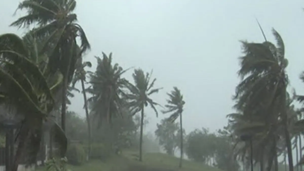 สภาพอากาศวันนี้ อุตุฯ เผย 13 จังหวัดอีสานระวังฝนฟ้าคะนองกับลมกระโชกแรง สภาพอากาศวันนี้ อุตุฯ เผย 13 จังหวัดอีสานระวังฝนฟ้าคะนองกับลมกระโชกแรง