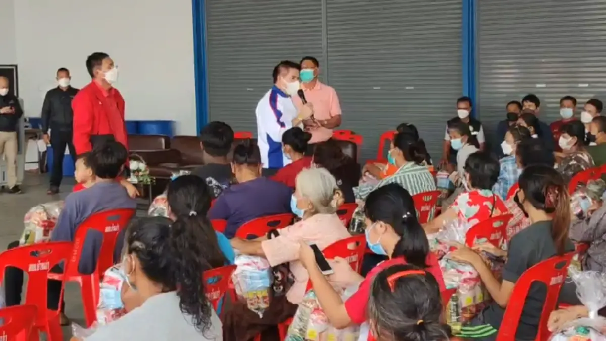 "ธรรมนัส" บุกพื้นที่ พปชร. แจงถุงยังชีพ ปชช. ที่บ้านเก่ากาญจนบุรี "ธรรมนัส" บุกพื้นที่ พปชร. แจงถุงยังชีพ ปชช. ที่บ้านเก่ากาญจนบุรี